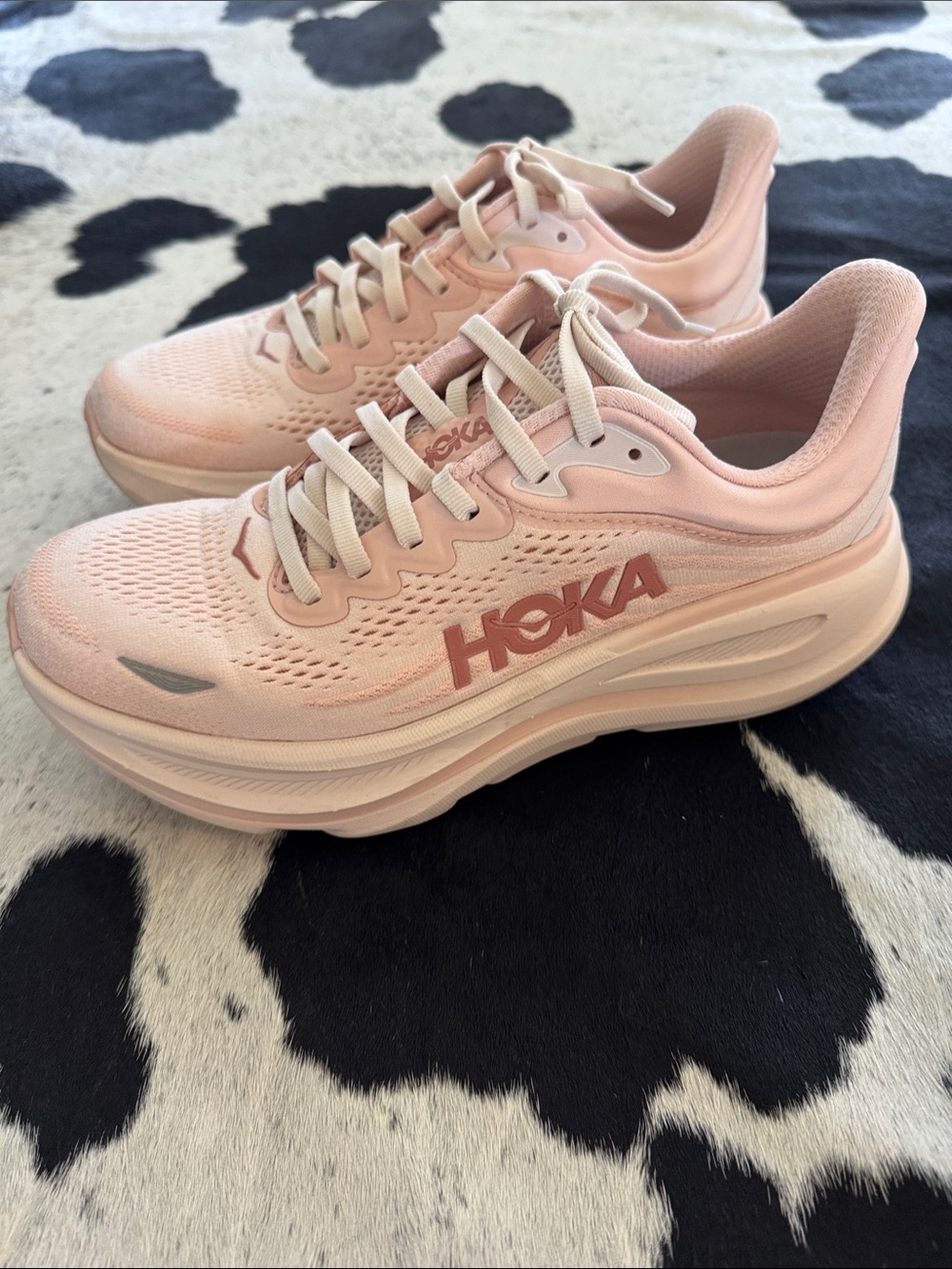 HOKA Bondi 9 Women's Size 7 Pink Running Shoes